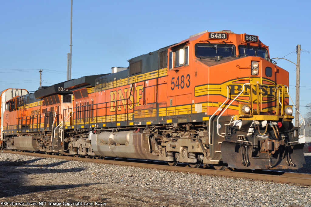 BNSF 5483 East